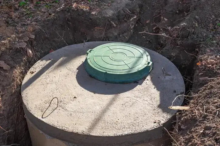 concrete septic tank with baffle